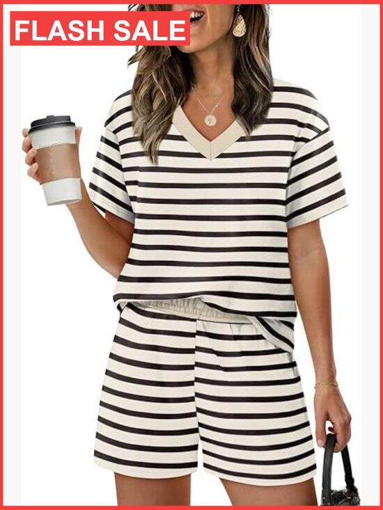 Other - Lightweight Polyester Lounge Set with V-Neck and Elastic Waist, Size Large